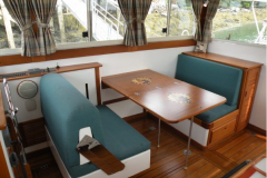 Helm-Seat-in-dining-position