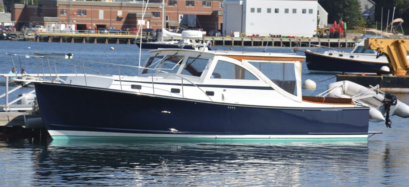 Ellis 36 for bareboat charter in Maine